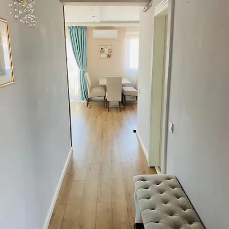 Apartment La Maison De Macarons, Your Sweet In Cluj-Napoca